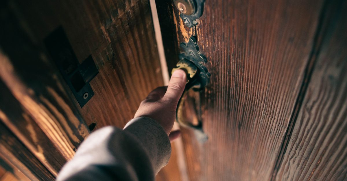 front door lock key — Damian Keys & Doors Solutions