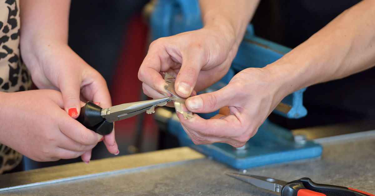 Cutting and Programming in Context: Beyond Car Keys — Damian Keys & Doors Solutions